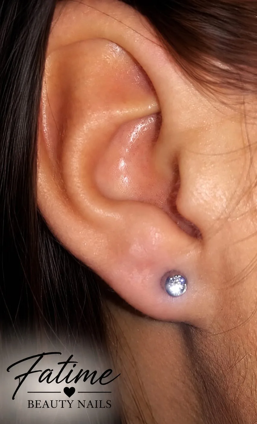 Piercing-Galerie, Bild 4