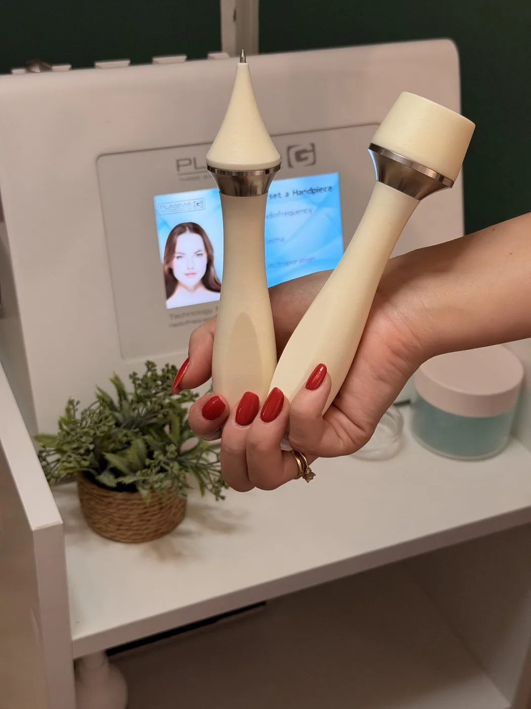 Fatime Beauty Nails — Studio
